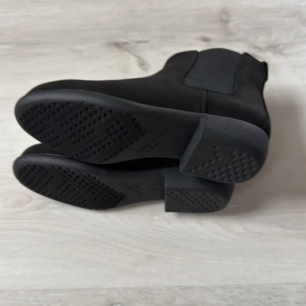 Aerosoles Steppy Ankle Boot‎ black faux suede Girls size 11 NWT in box